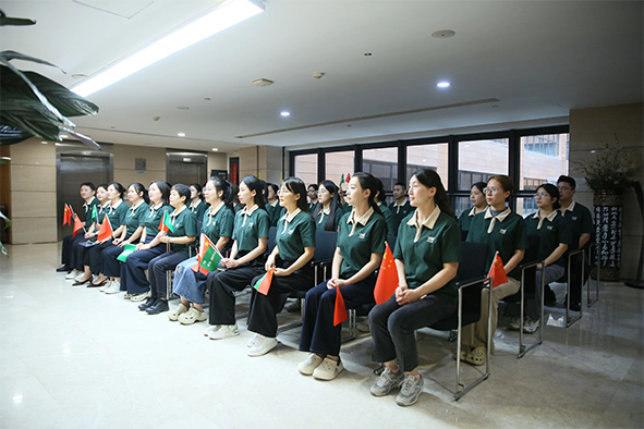 銘記抗戰(zhàn)歷史 科技守護(hù)糧安丨中威快活林組織全員觀看抗戰(zhàn)勝利閱兵